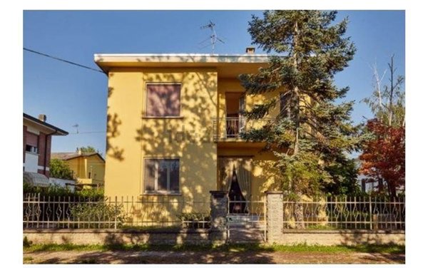 casa indipendente in vendita a Suzzara