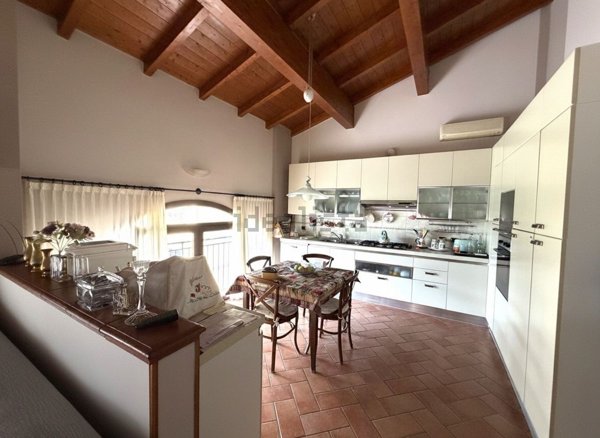 casale in vendita a Suzzara