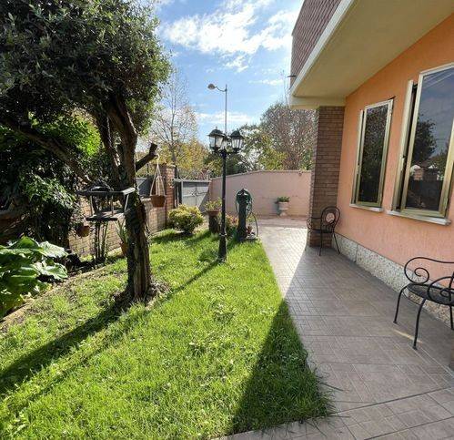 casa indipendente in vendita a Suzzara