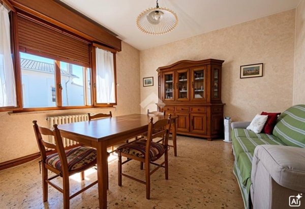 casa indipendente in vendita a Suzzara