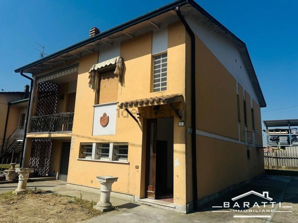 casa indipendente in vendita a Suzzara