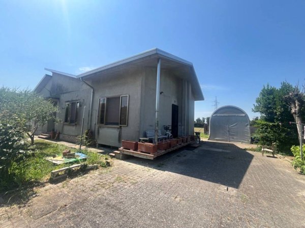 casa indipendente in vendita a Suzzara