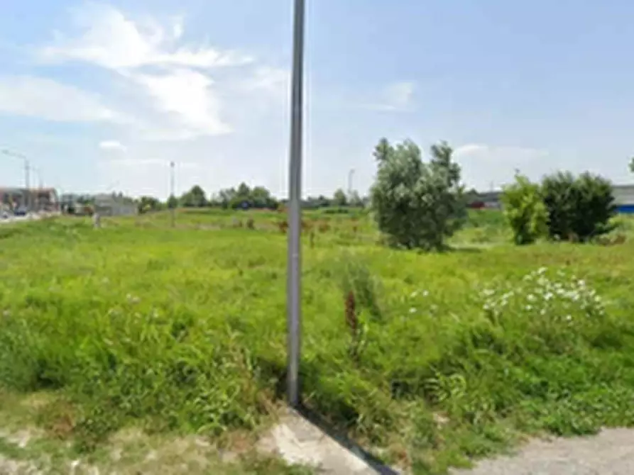 terreno edificabile in vendita a Suzzara