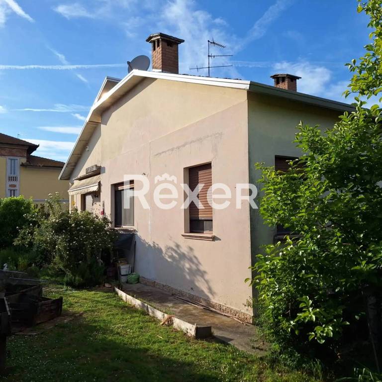 casa indipendente in vendita a Suzzara