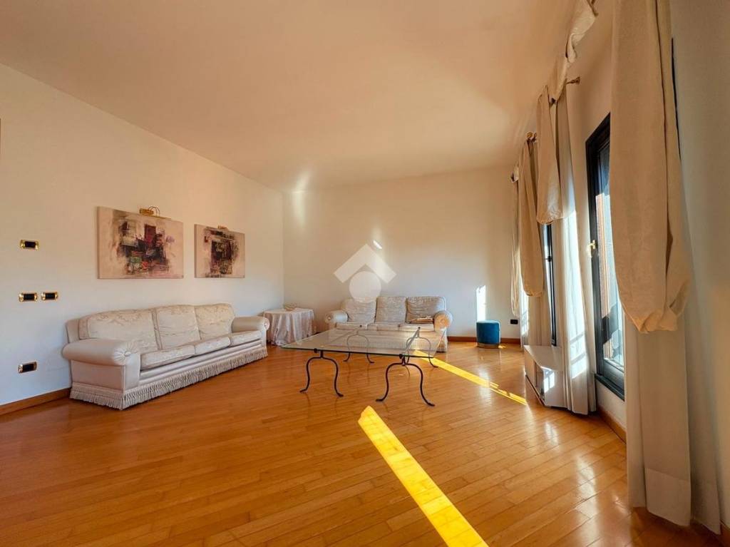 appartamento in vendita a Suzzara
