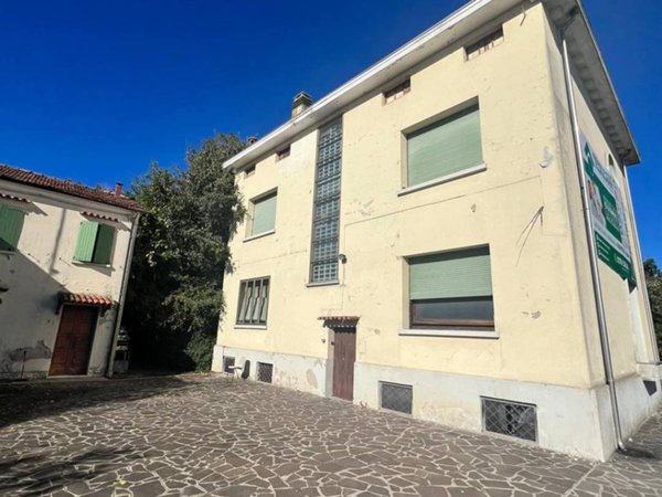 casa indipendente in vendita a Suzzara