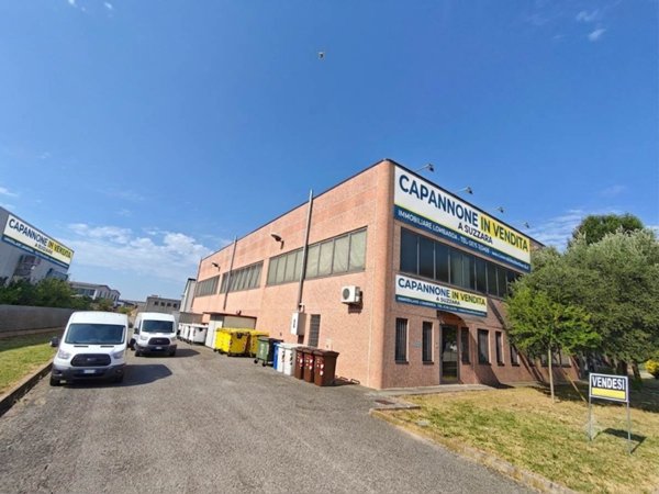 locale commerciale in vendita a Suzzara