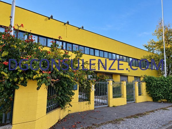 locale di sgombero in vendita a Suzzara
