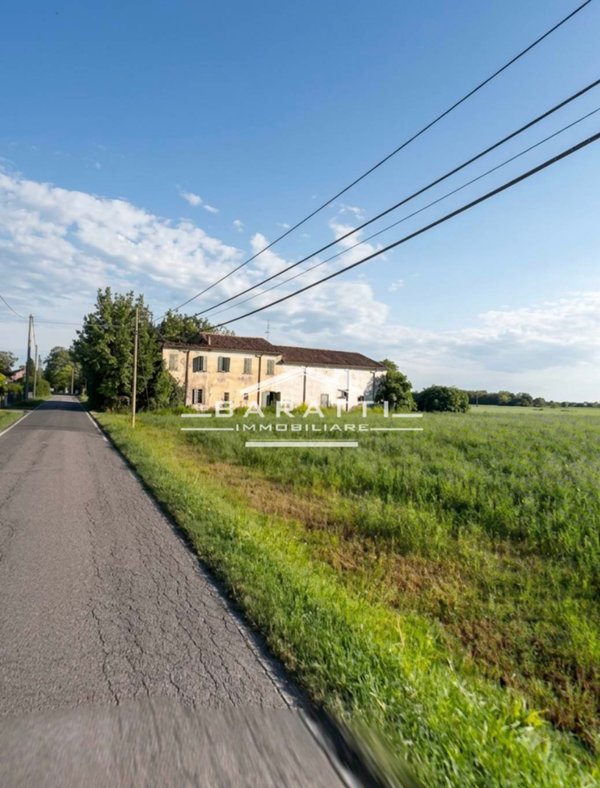 casa indipendente in vendita a Suzzara in zona Brusatasso