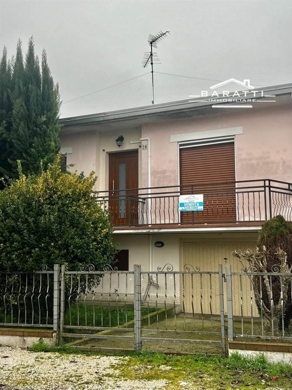 casa indipendente in vendita a Suzzara