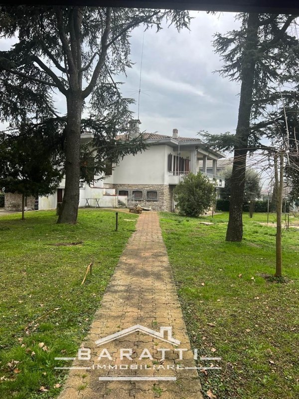casa indipendente in vendita a Suzzara