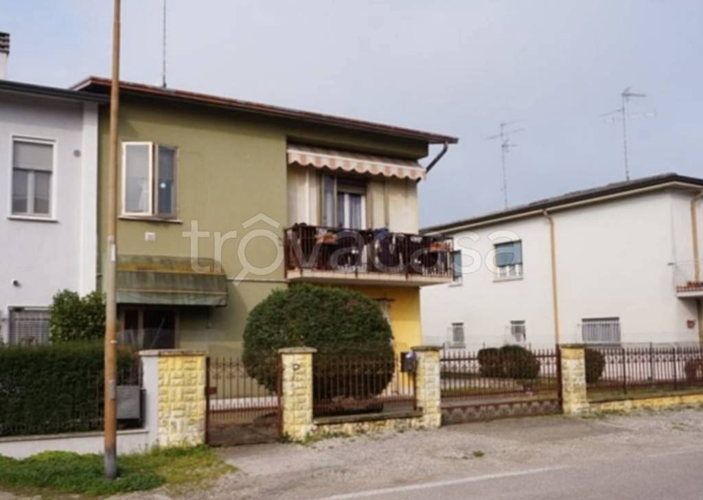 casa indipendente in vendita a Suzzara