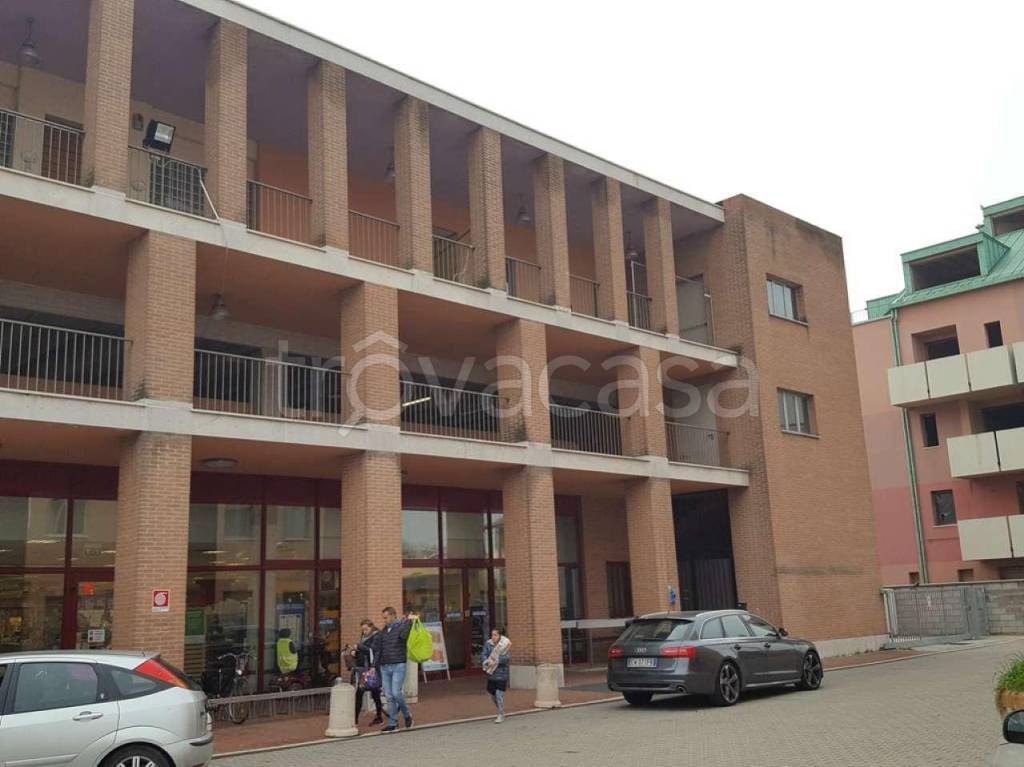 ufficio in vendita a Viadana