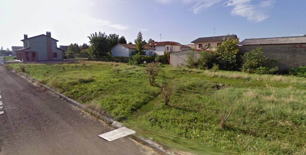 terreno edificabile in vendita a Viadana in zona Casaletto