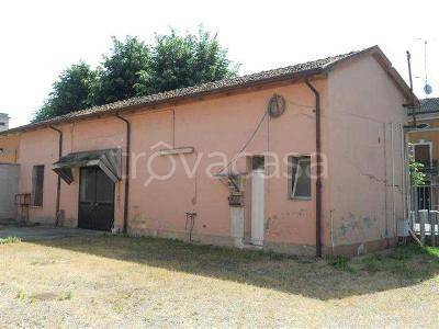 negozio in vendita a Viadana