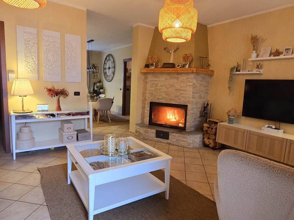 casa semindipendente in vendita a Viadana