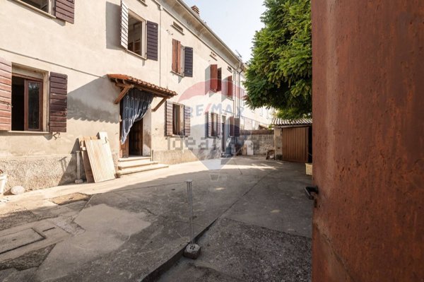 casa indipendente in vendita a Viadana in zona Cizzolo