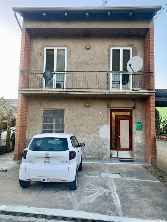 appartamento in vendita a Viadana in zona San Matteo