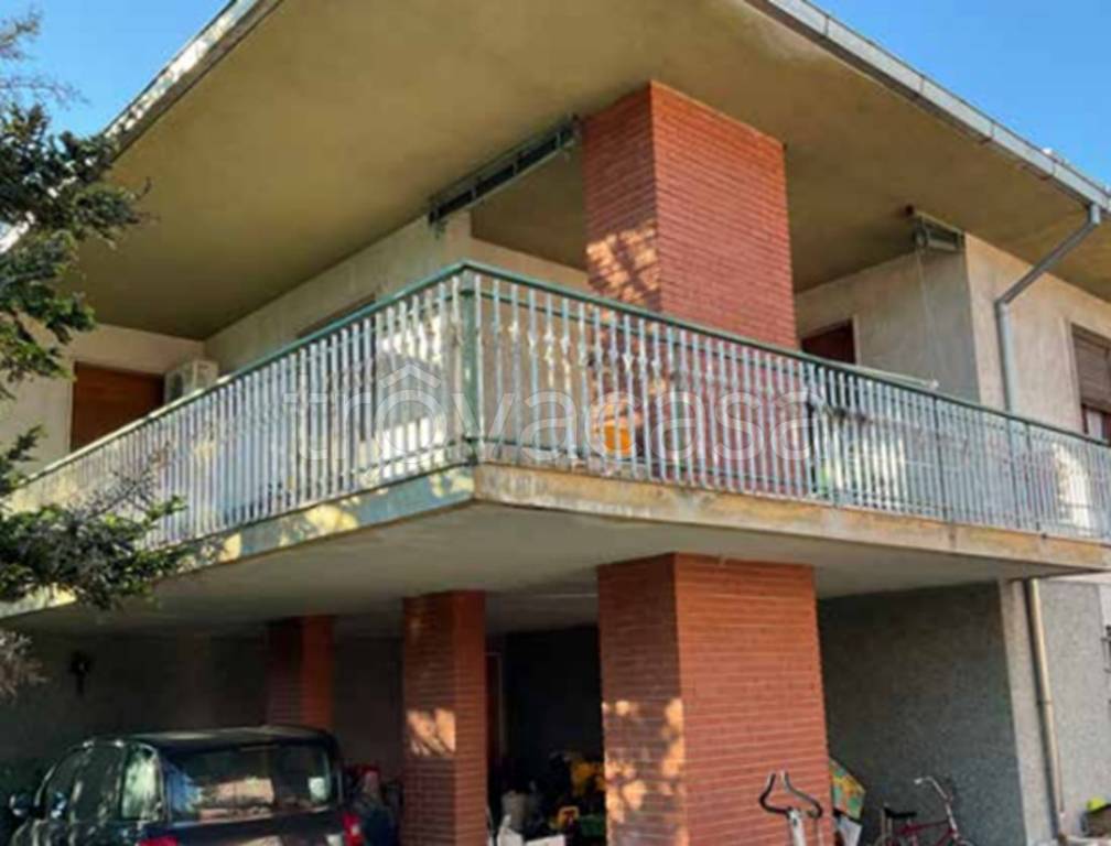 casa indipendente in vendita a Viadana