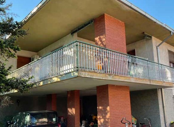 casa indipendente in vendita a Viadana