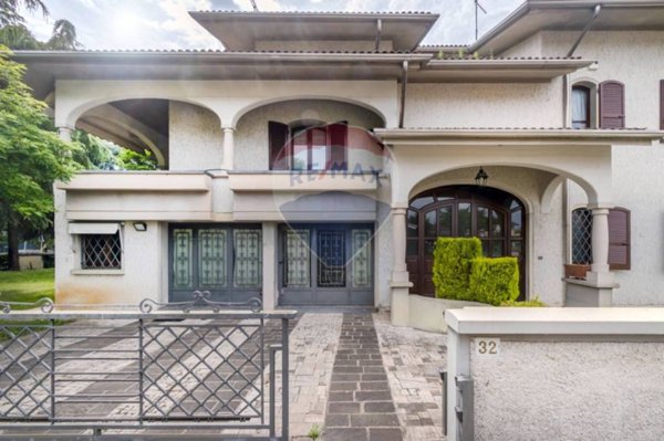 casa indipendente in vendita a Viadana