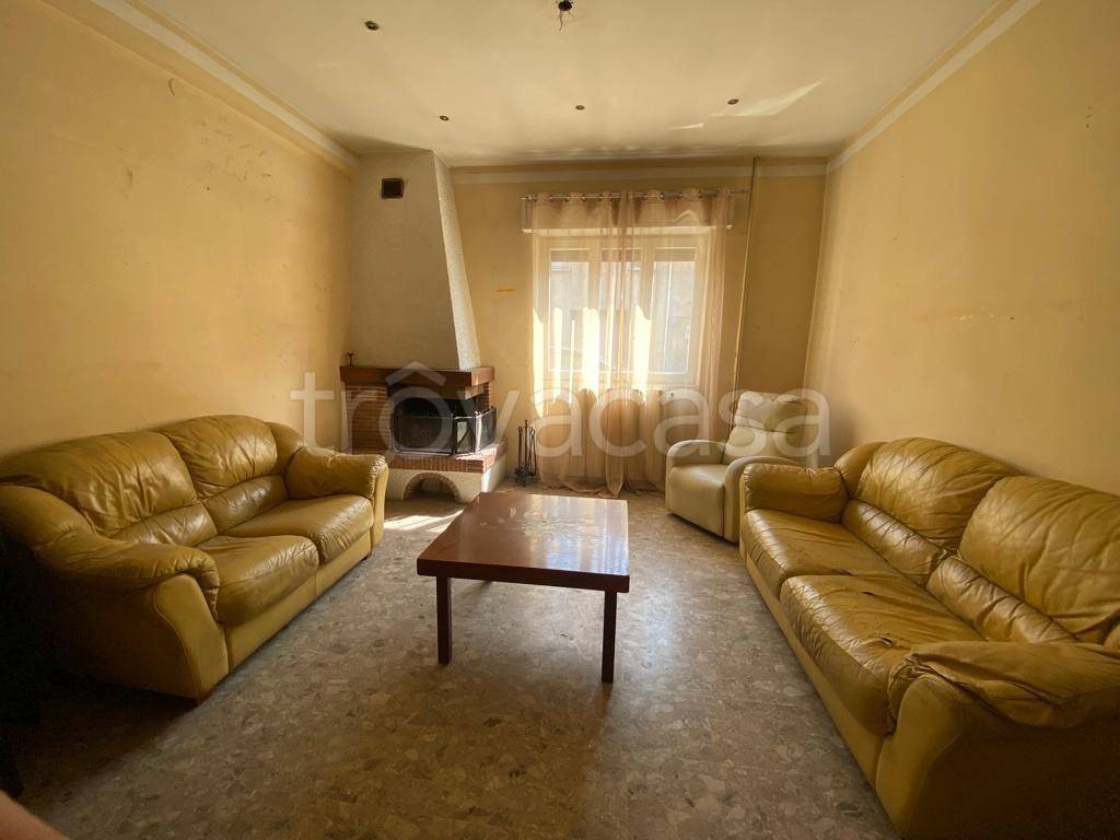casa indipendente in vendita a Viadana