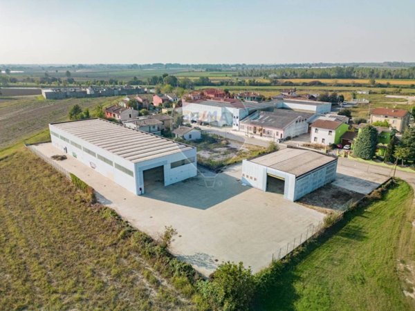 terreno edificabile in vendita a Viadana in zona San Matteo