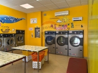 locale commerciale in vendita a Viadana