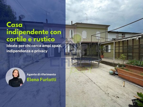 casa indipendente in vendita a Viadana in zona Cogozzo