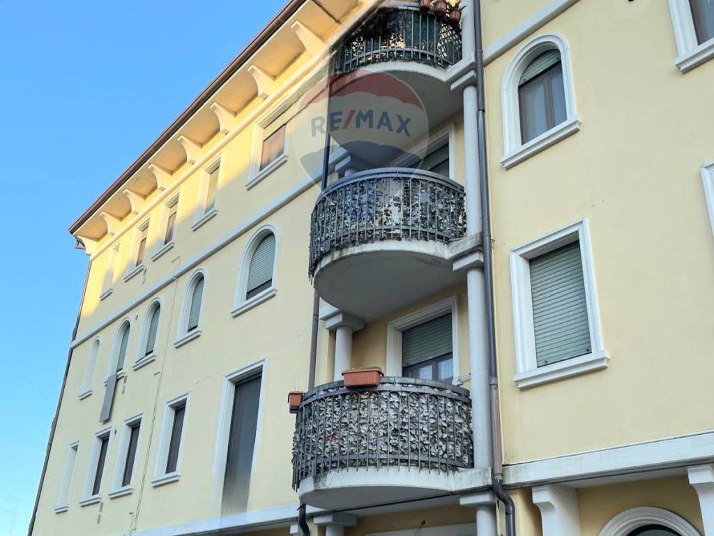 appartamento in vendita a Viadana in zona Cicognara