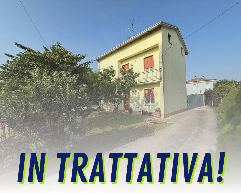 casa indipendente in vendita a Viadana in zona San Matteo