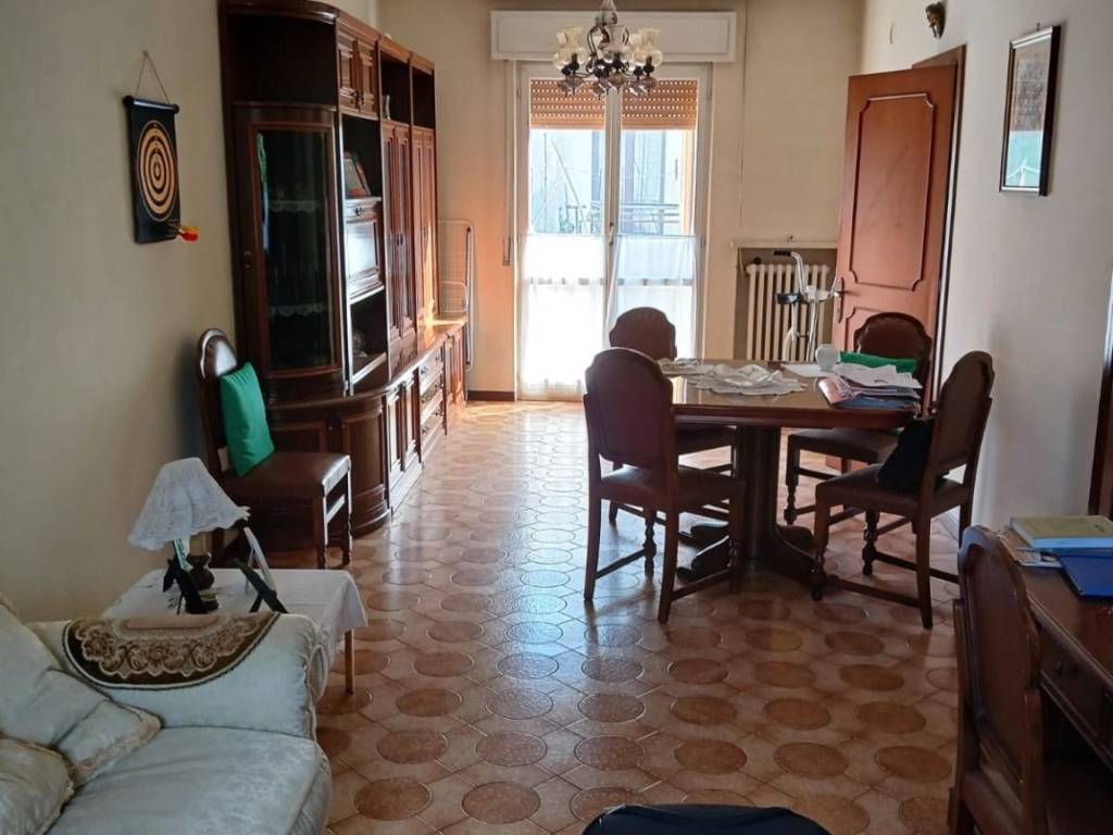casa indipendente in vendita a Viadana in zona Buzzoletto
