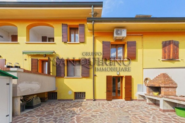 casa indipendente in vendita a Viadana in zona Cogozzo