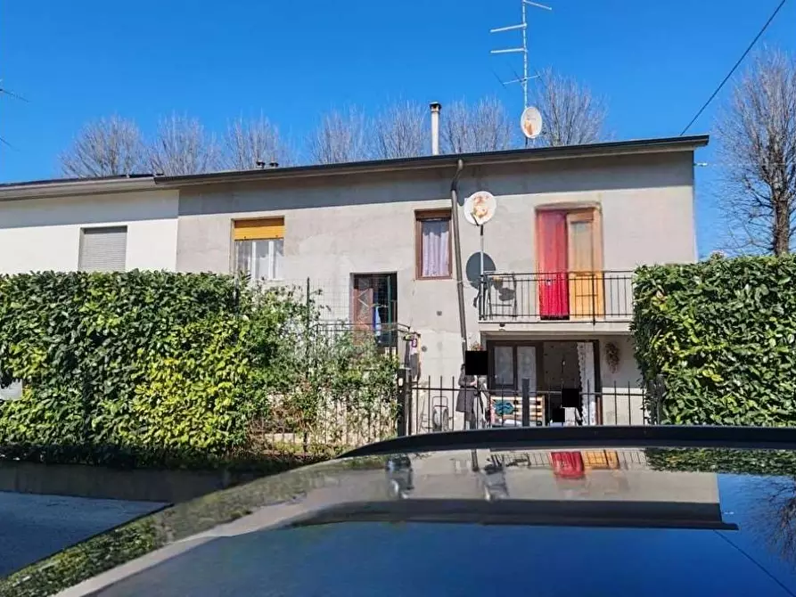 casa indipendente in vendita a Viadana