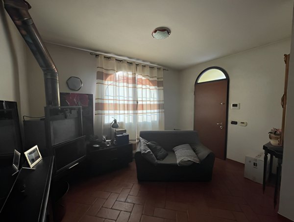 casa indipendente in vendita a Viadana
