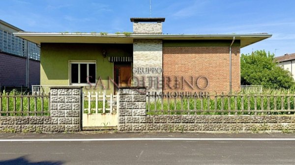 casa indipendente in vendita a Viadana in zona San Matteo
