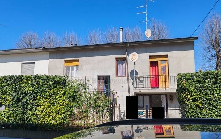 casa indipendente in vendita a Viadana