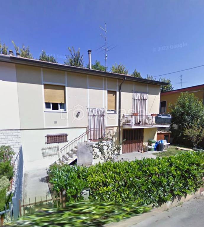 casa indipendente in vendita a Viadana