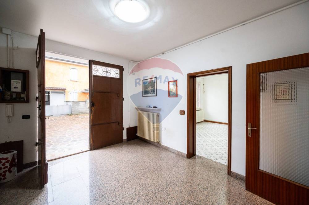casa indipendente in vendita a Viadana