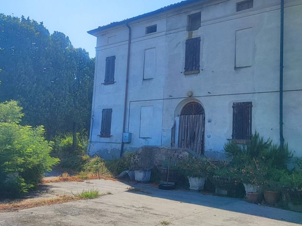 casa indipendente in vendita a Viadana