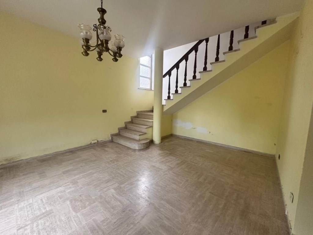casa indipendente in vendita a Viadana in zona Cicognara