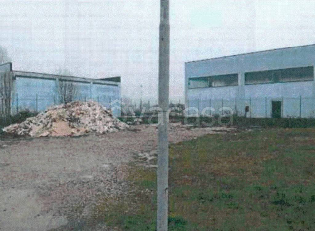 casa indipendente in vendita a Viadana