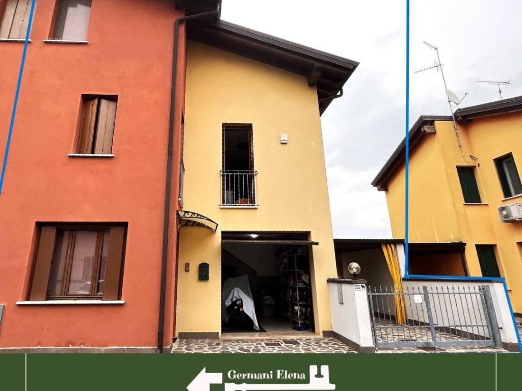 casa indipendente in vendita a Viadana in zona Cogozzo