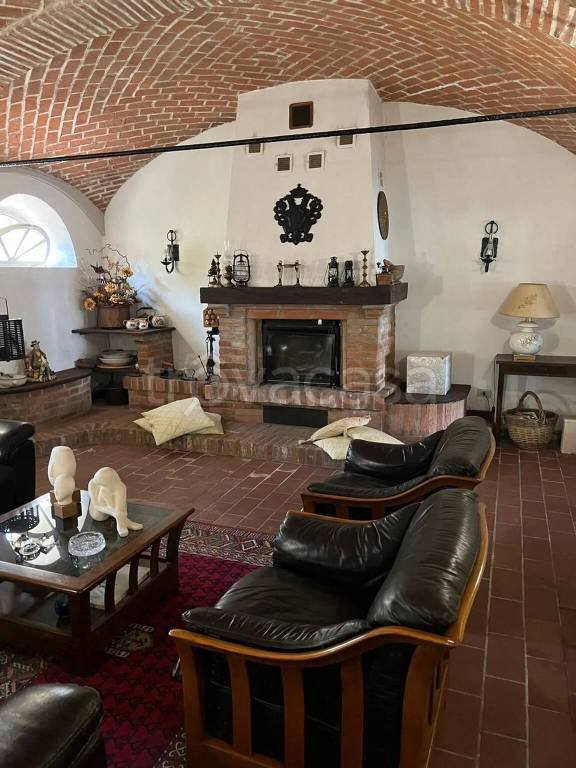 casa indipendente in vendita a Viadana