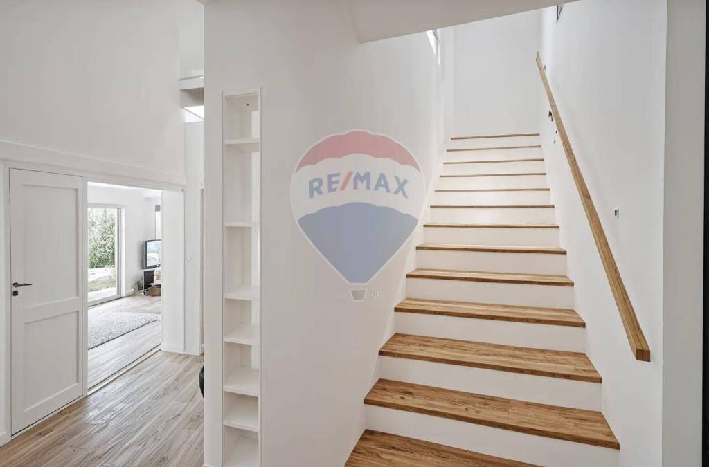 casa indipendente in vendita a Viadana in zona Cicognara