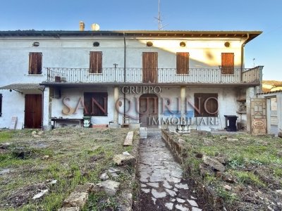 casa indipendente in vendita a Viadana