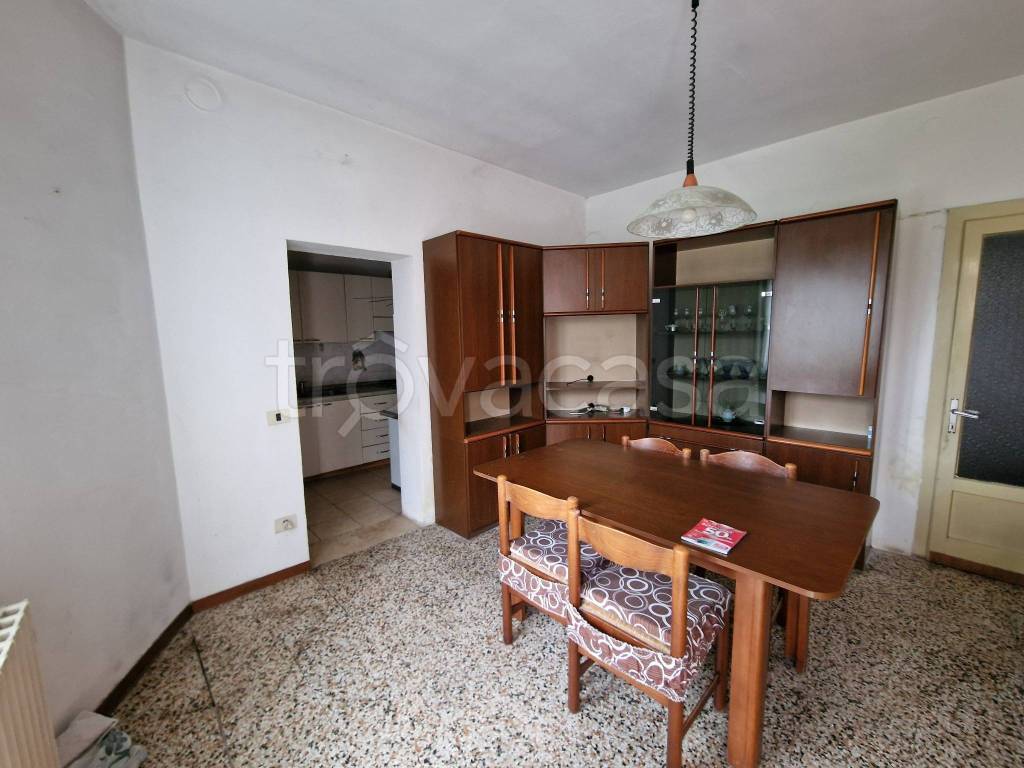 casa indipendente in vendita a Viadana in zona Sabbioni