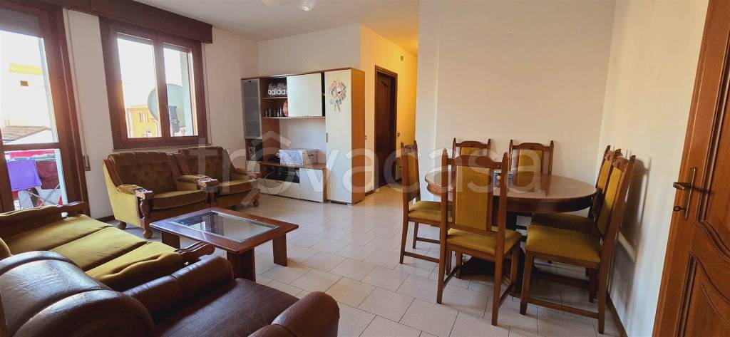 appartamento in vendita a Viadana in zona Cicognara