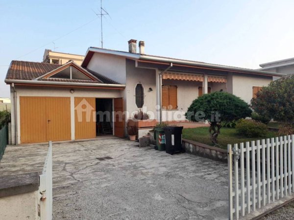 quadrivano in vendita a Viadana