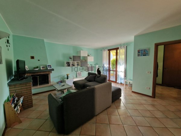 casa indipendente in vendita a Viadana